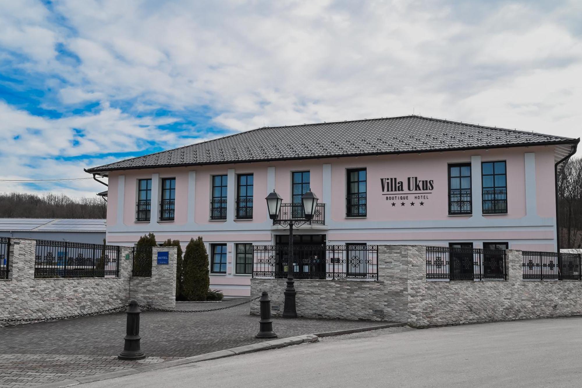 Boutique Hotel Ukus Tesanj Eksteriør bilde